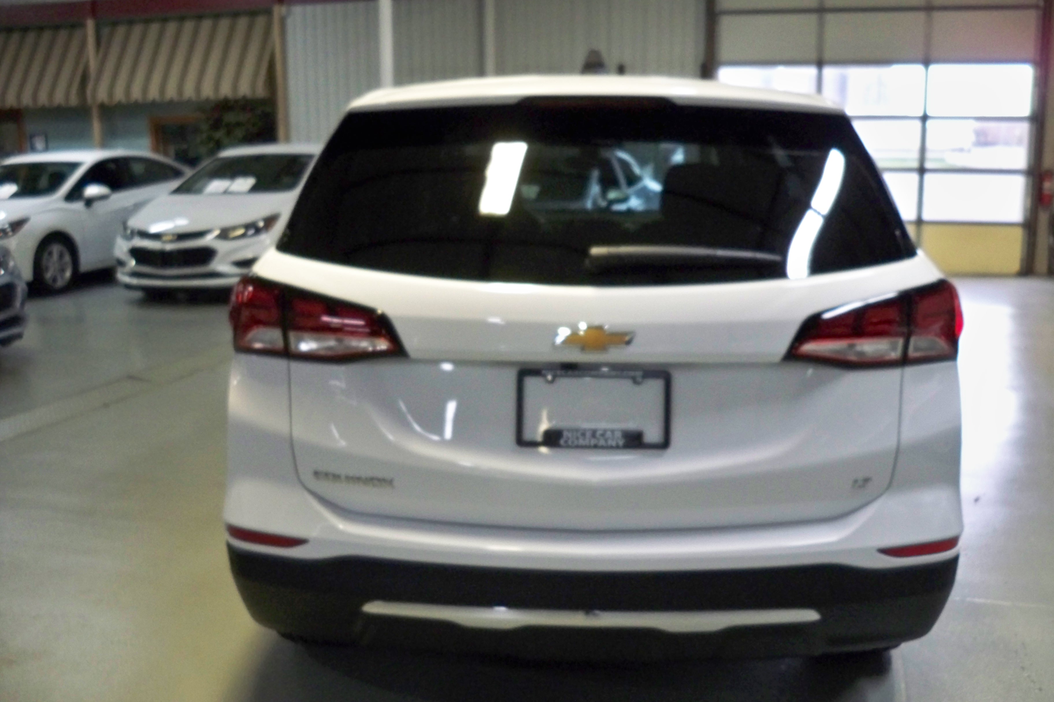 used-2024-chevrolet-equinox-lt-fwd