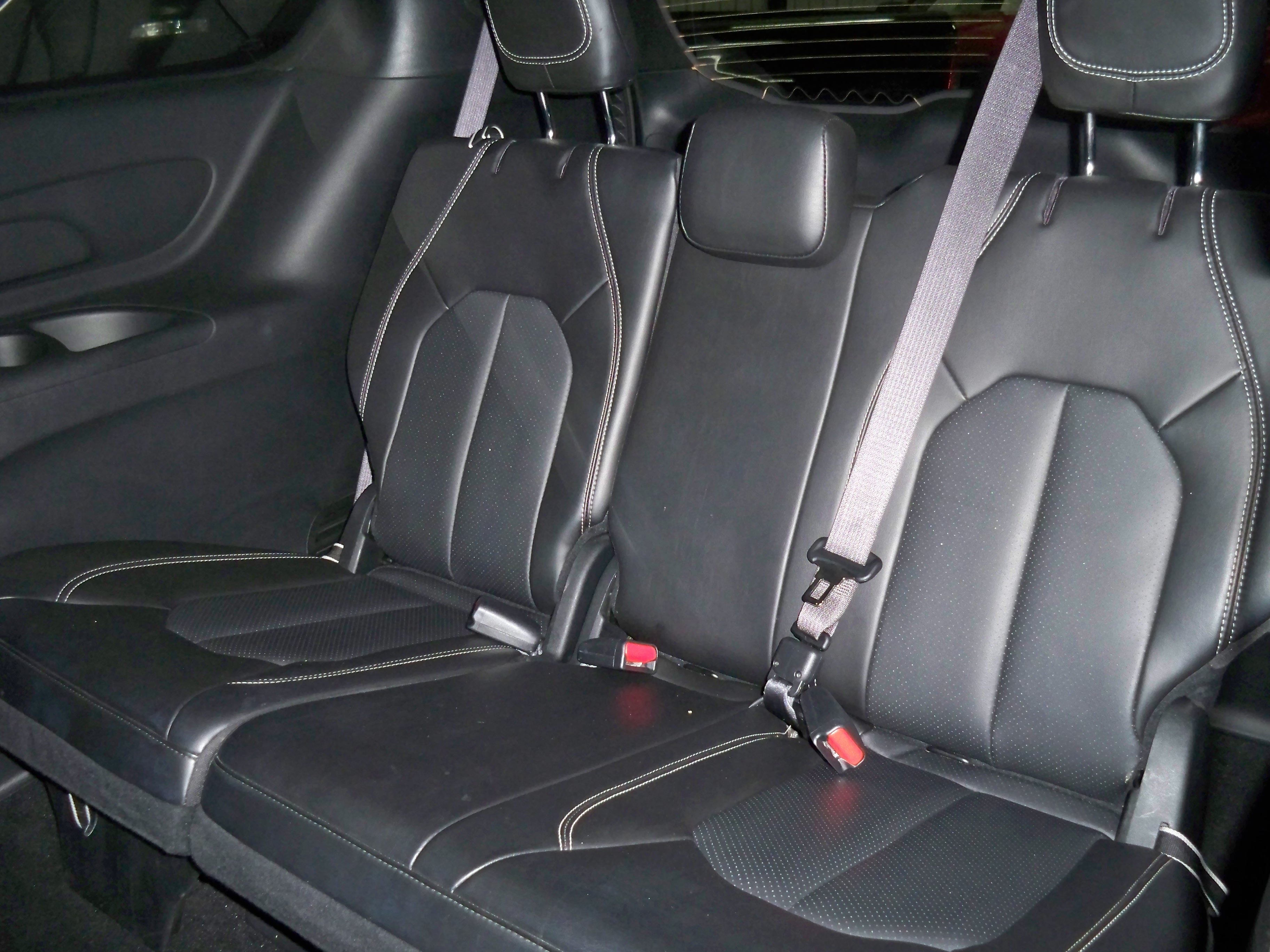 2023 Chrysler Pacifica Touring L photo 11