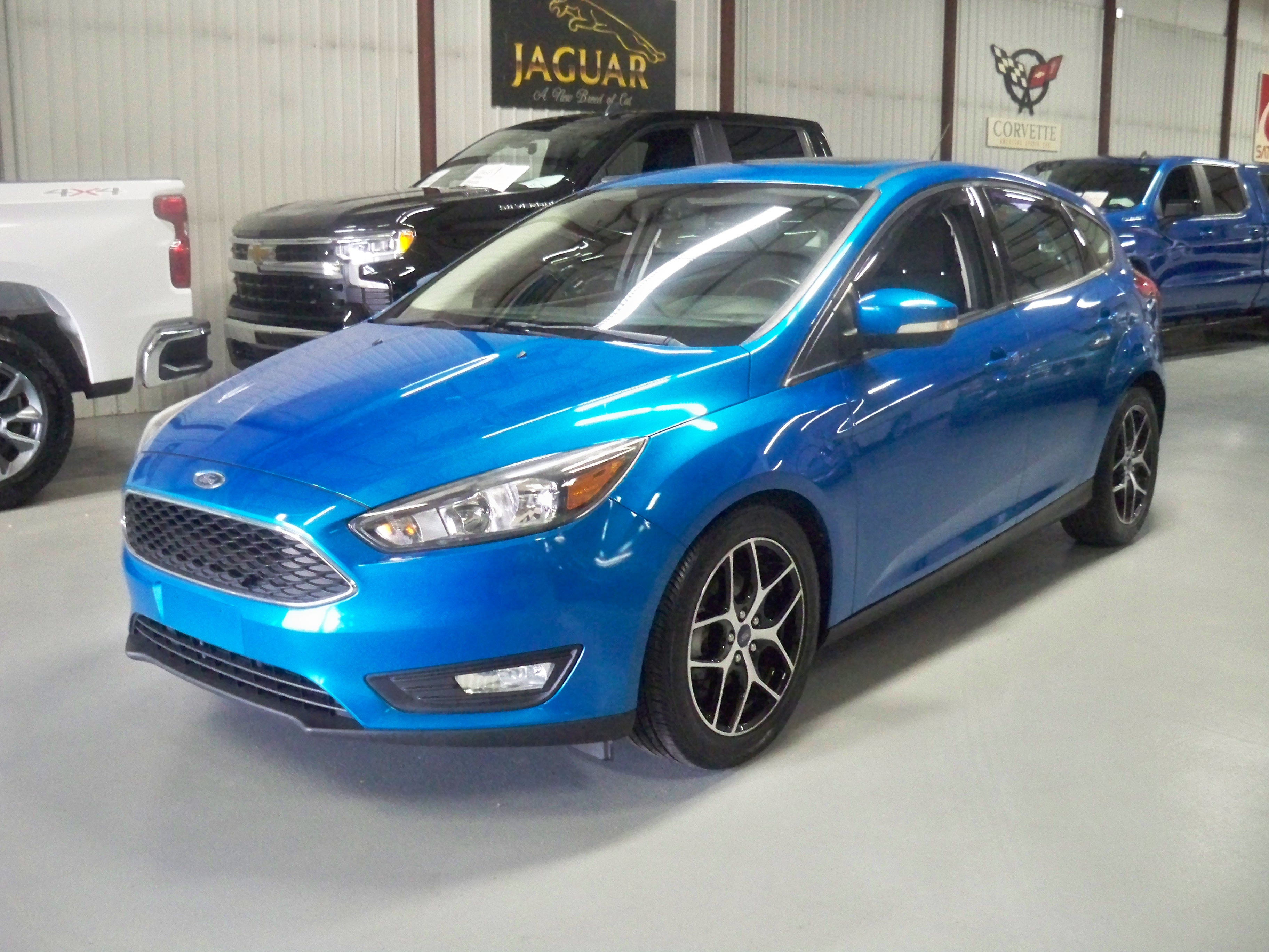 2017 Ford Focus 5 Door Hatch SEL's photo