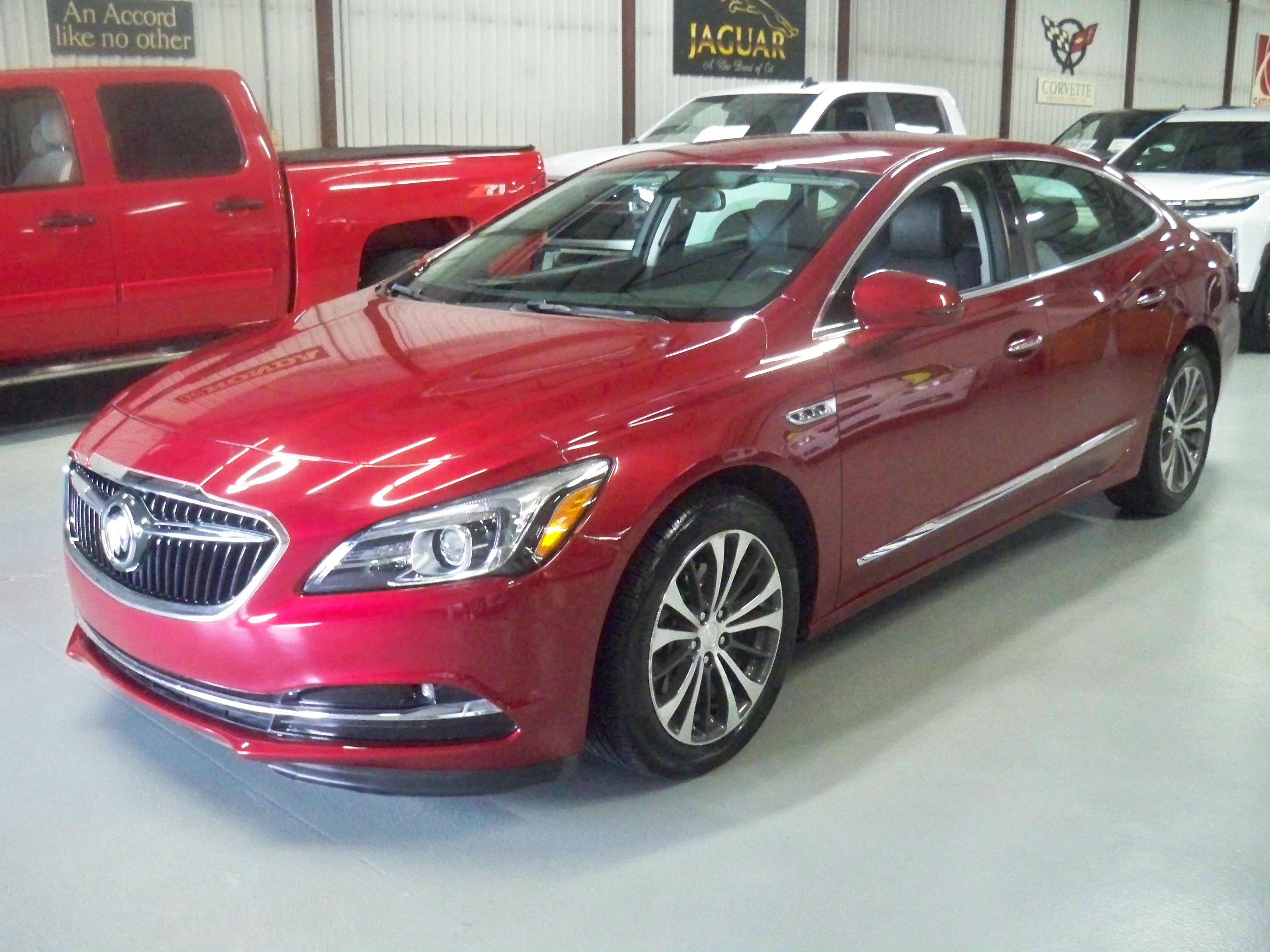 2018 Buick LaCrosse Essence's photo