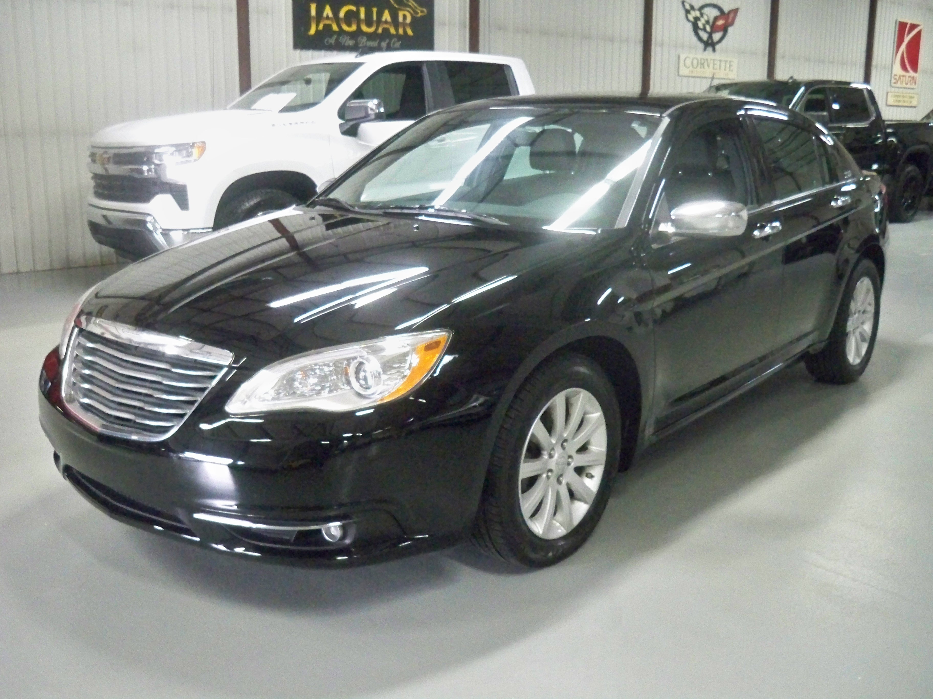2014 Chrysler 200 Limited's photo