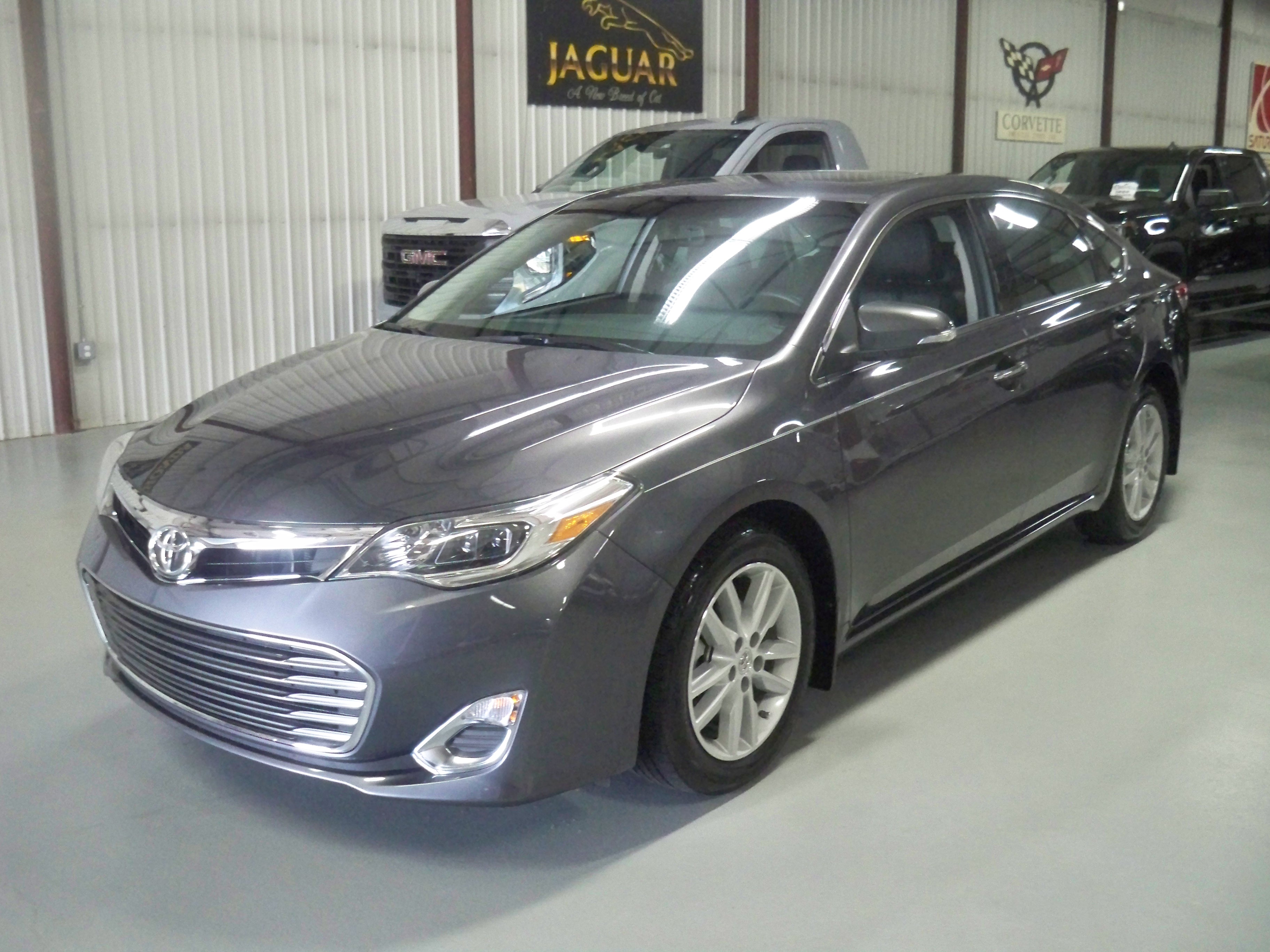 2013 Toyota Avalon's photo